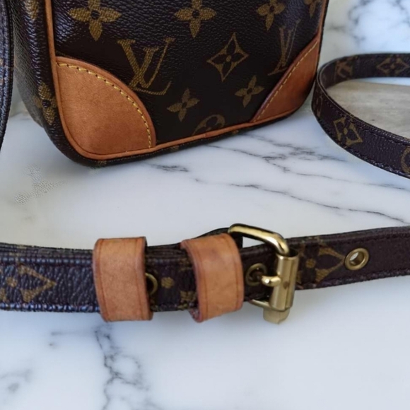 Louis Vuitton Danube EUC✨️ Monogram Messenger Bag – Vintage Unisex - Picture 11 of 16